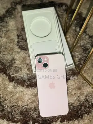 New Apple iPhone 15 Plus 128 GB Pink