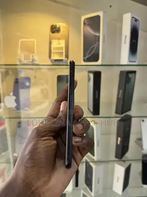 Apple iPhone SE (2020) 64 GB Black