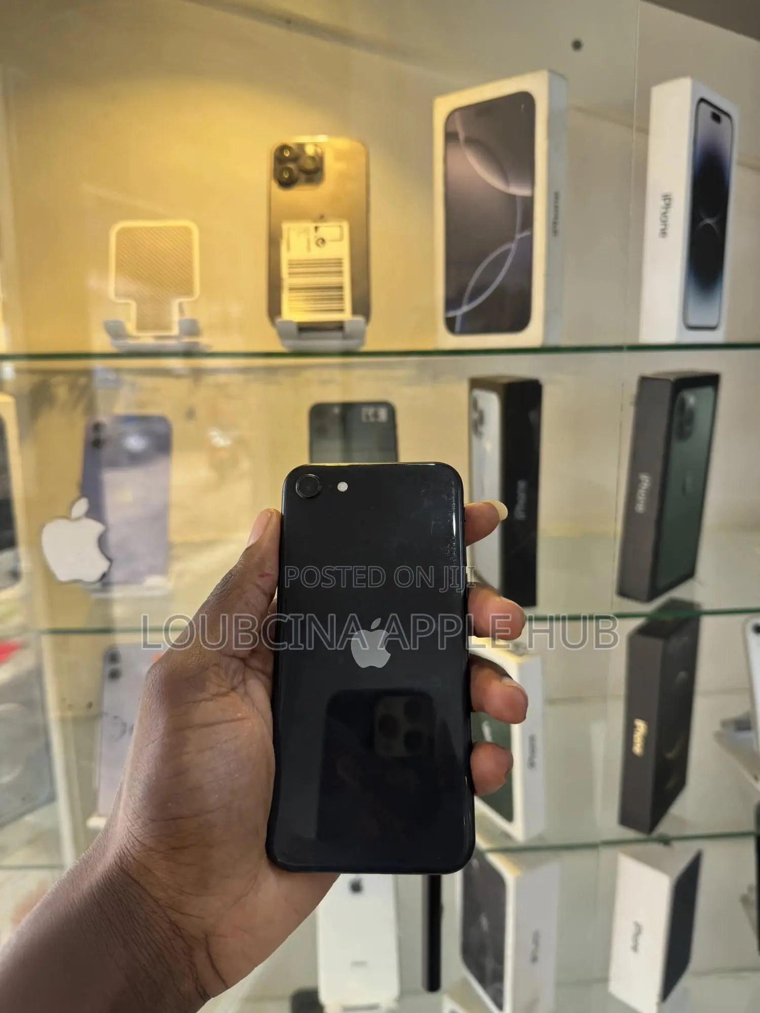 Apple iPhone SE (2020) 64 GB Black