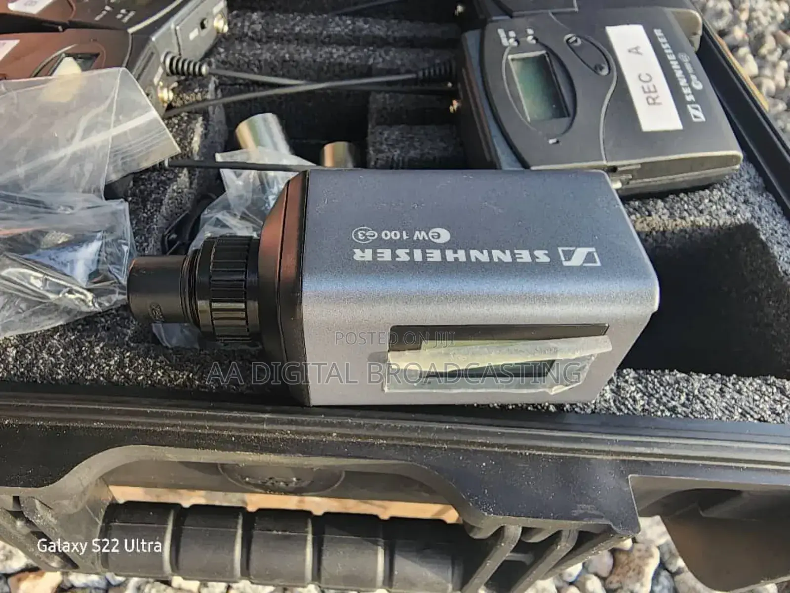 Lapel Sennheiser Wireless Microphone for Rent