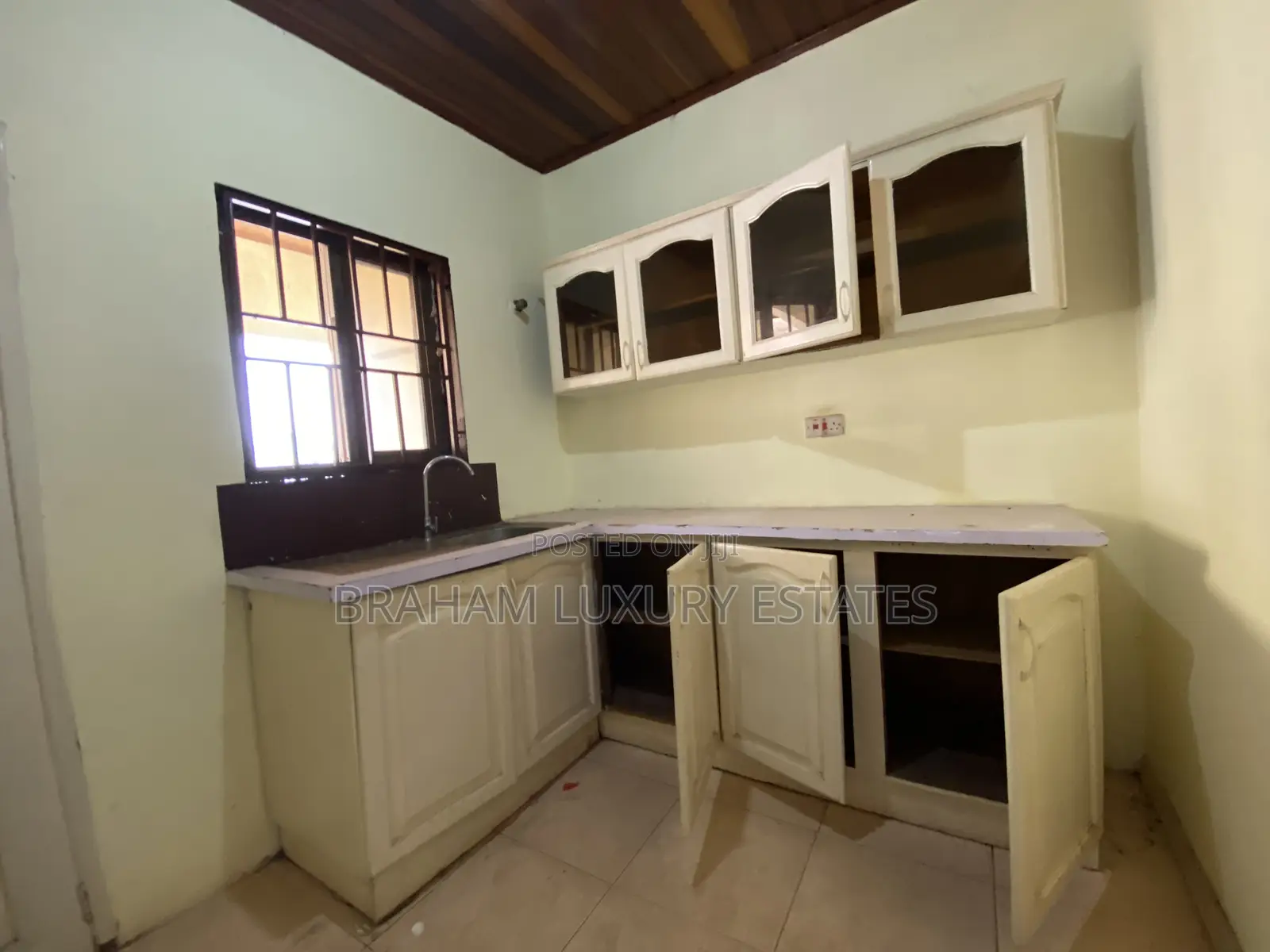 2bdrm Apartment in Braham Luxury, Spintex for rent