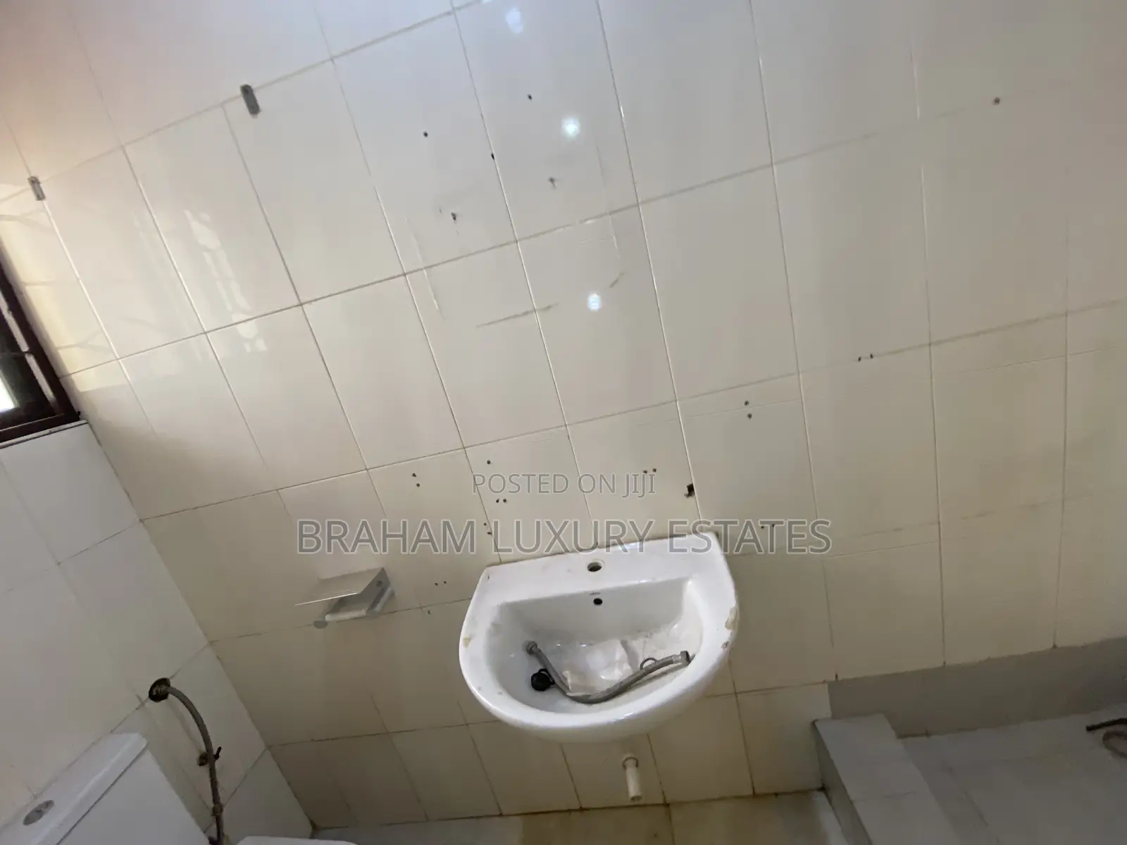 2bdrm Apartment in Braham Luxury, Spintex for rent