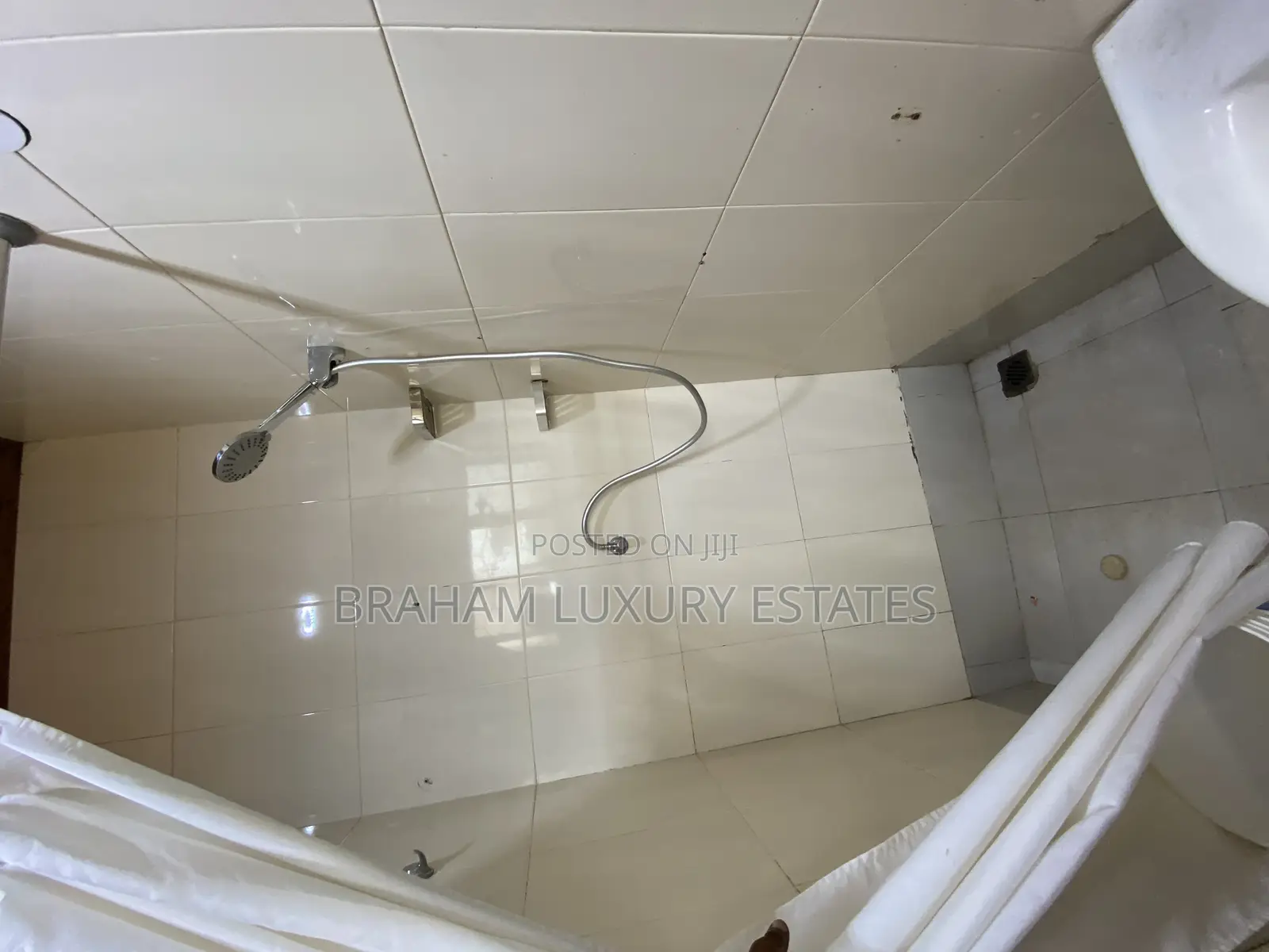 2bdrm Apartment in Braham Luxury, Spintex for rent