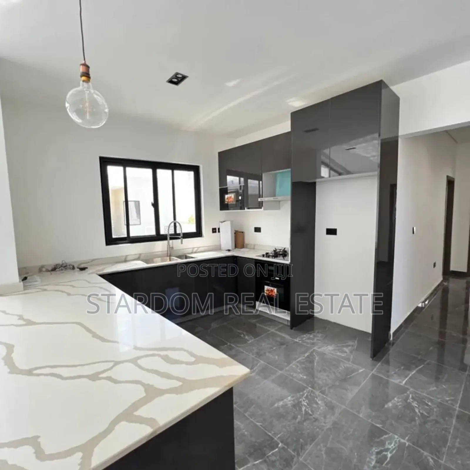 3bdrm Duplex in Ashaley Botwe for rent