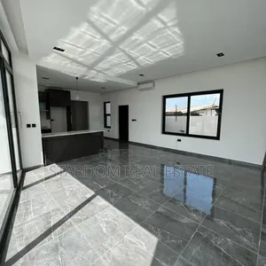 3bdrm Duplex in Ashaley Botwe for rent