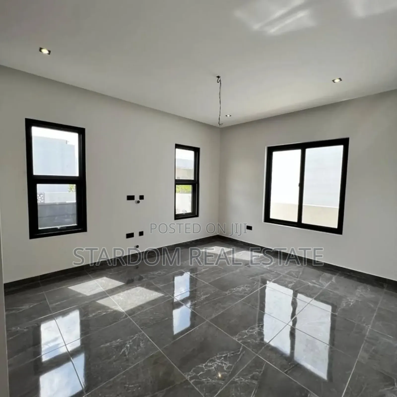 3bdrm Duplex in Ashaley Botwe for rent