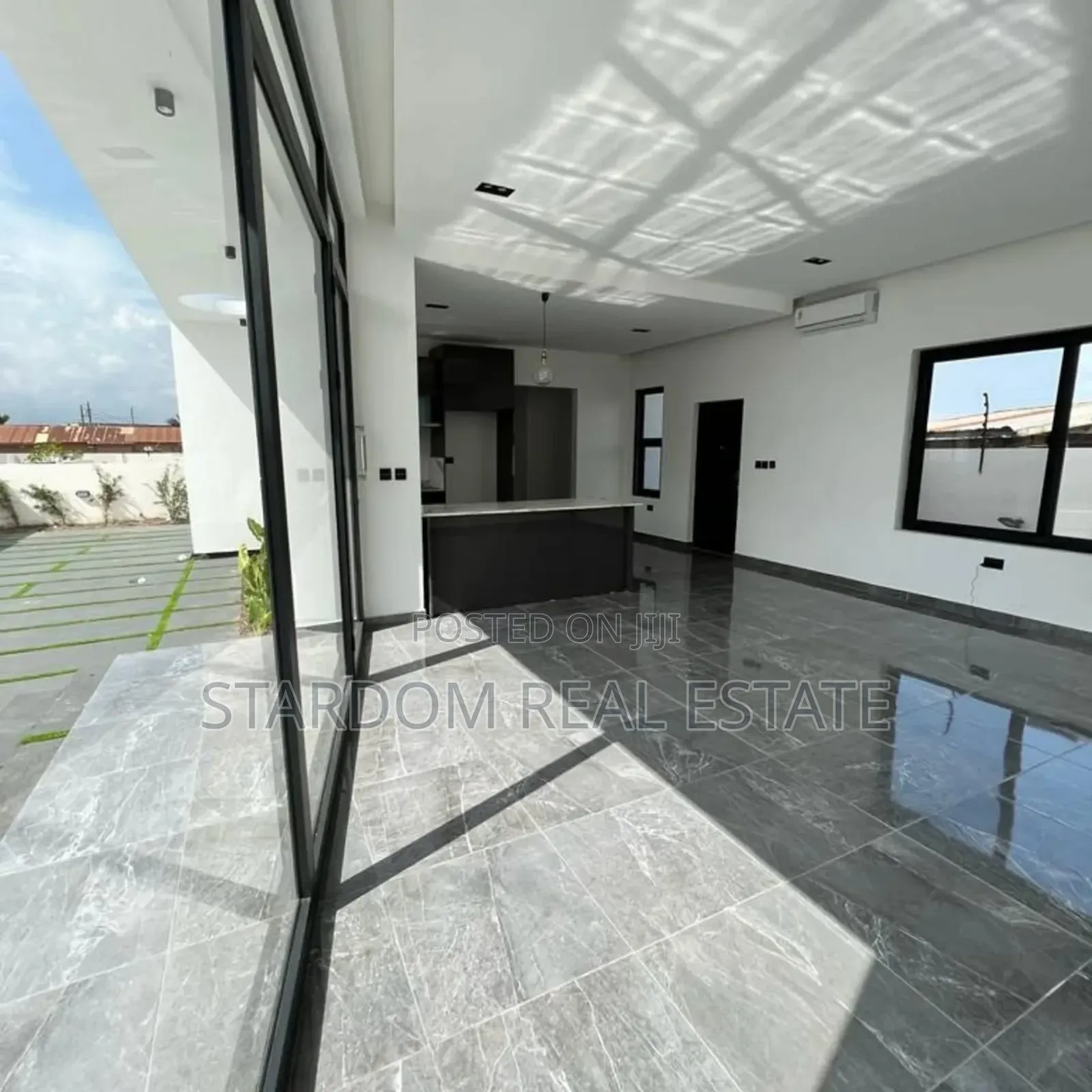 3bdrm Duplex in Ashaley Botwe for rent