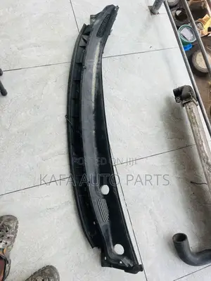 Nissan Versa 2016 Wiper Panel Available