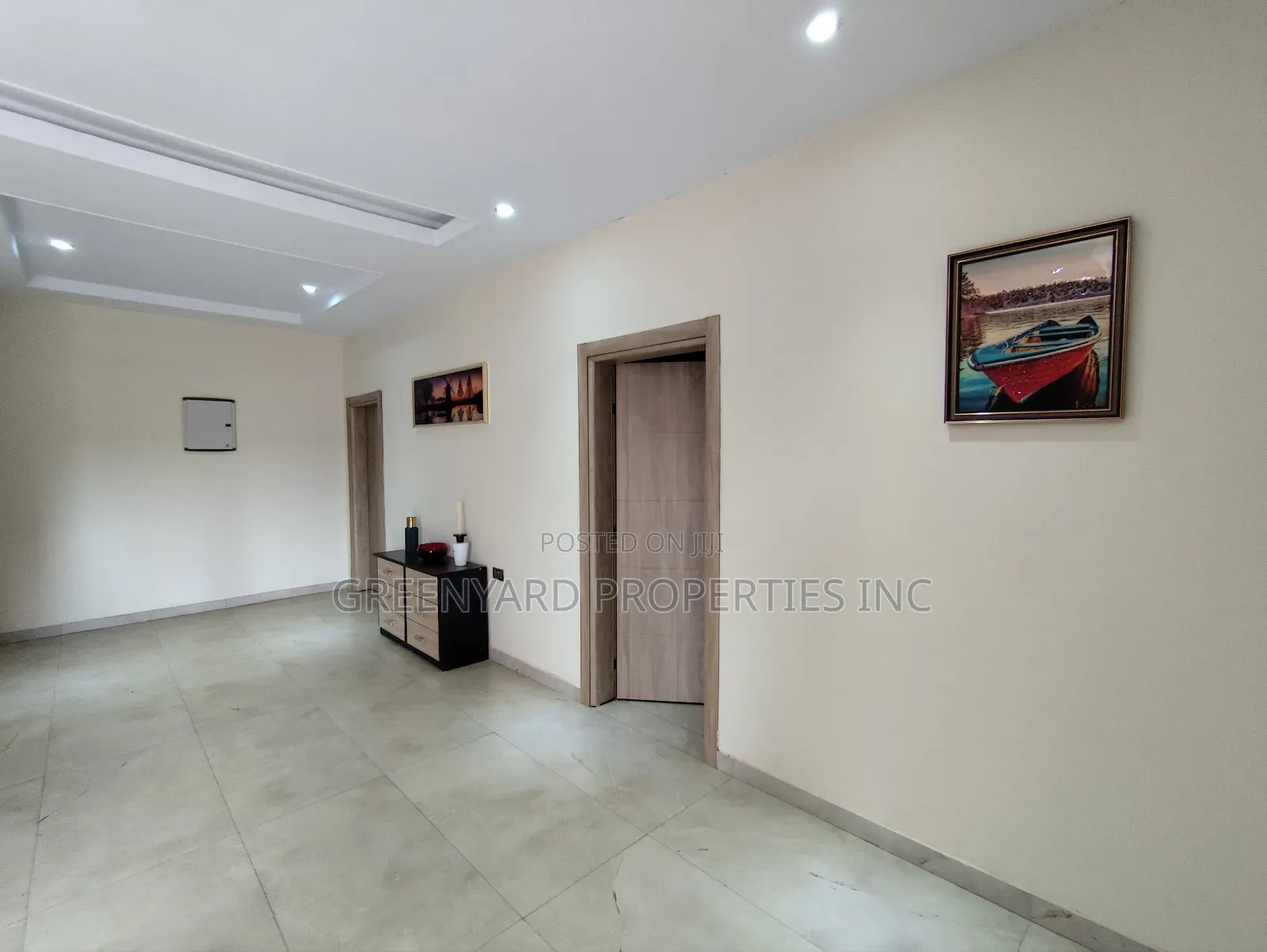 4bdrm Townhouse / Terrace in Adjiringanor, East Legon for rent