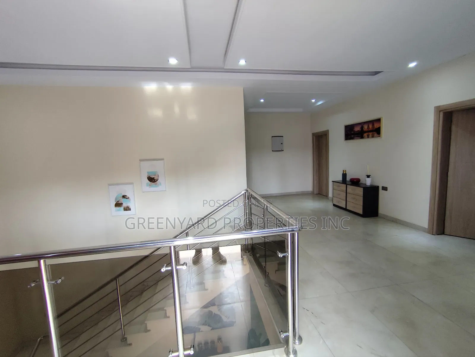 4bdrm Townhouse / Terrace in Adjiringanor, East Legon for rent