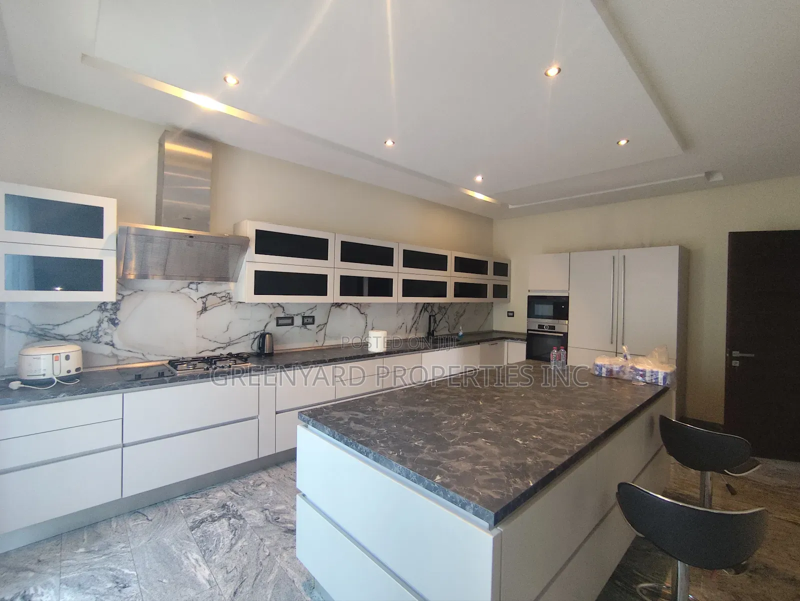 Furnished 4bdrm Townhouse / Terrace in Ghana Link, East Legon for rent