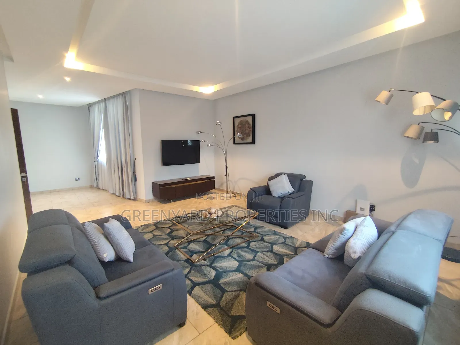 Furnished 4bdrm Townhouse / Terrace in Ghana Link, East Legon for rent