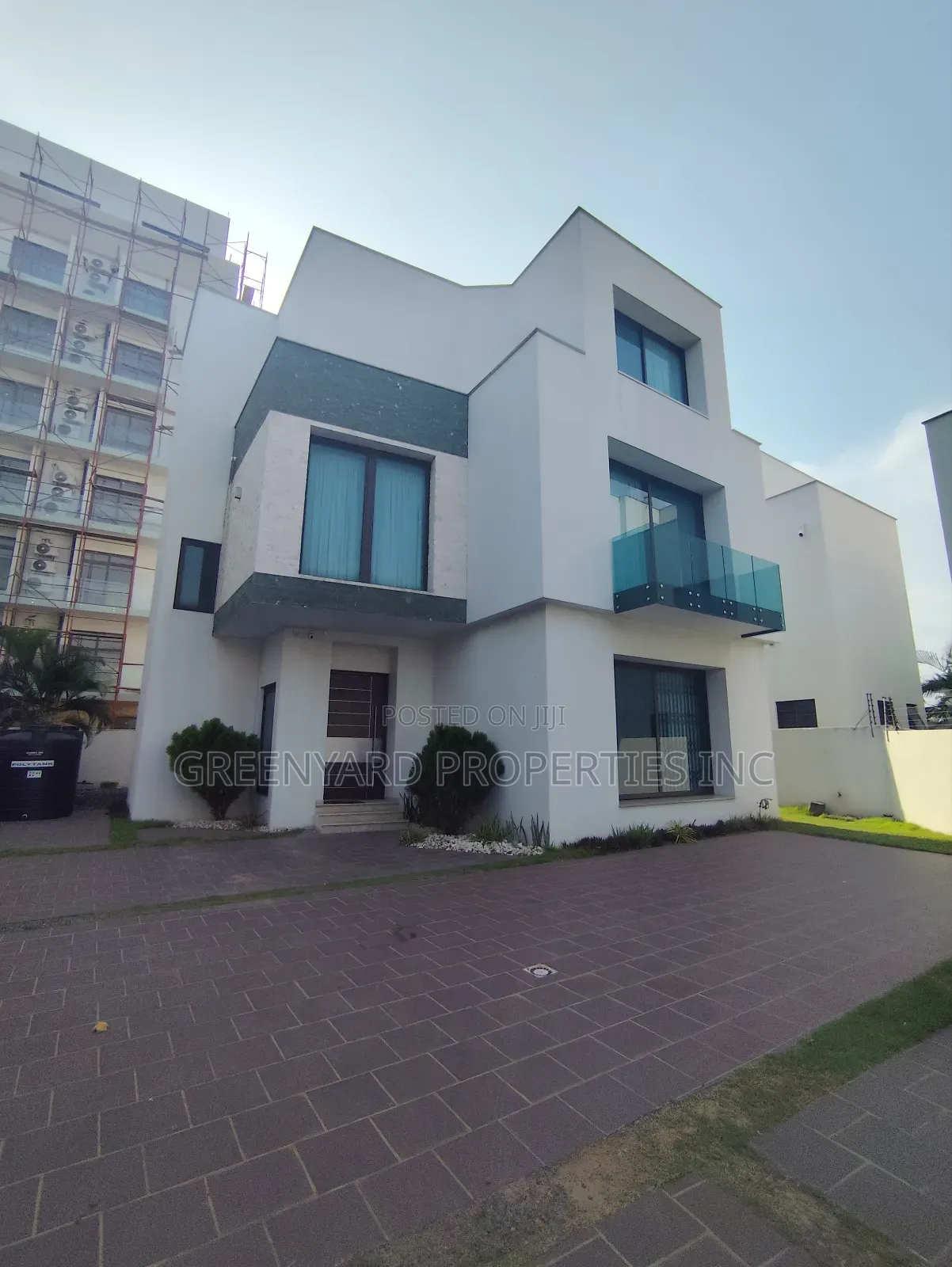 Furnished 4bdrm Townhouse / Terrace in Ghana Link, East Legon for rent