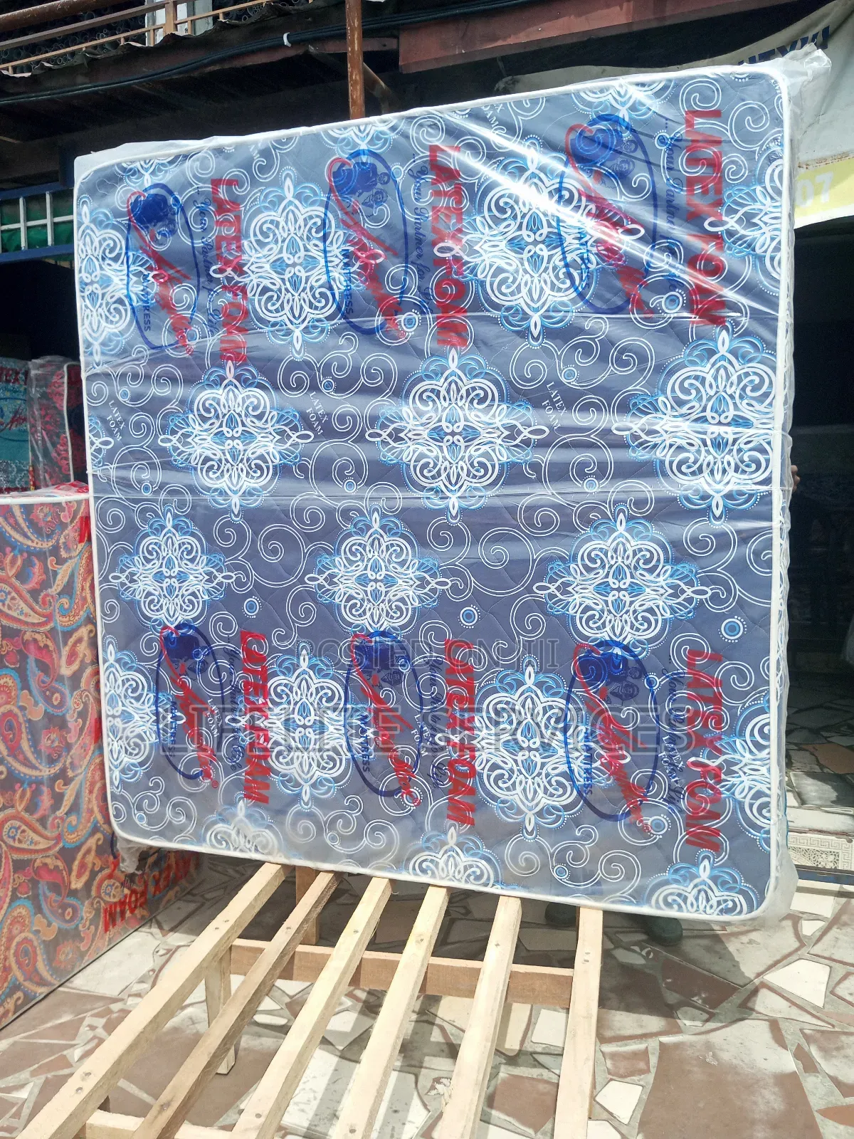 Standard Density Mattress 12" King Size