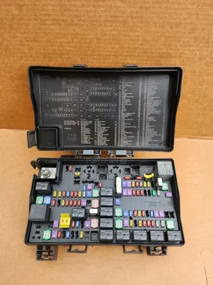 Ram 1500 Ecodiesel Fuse Box Available 2014 to 2018