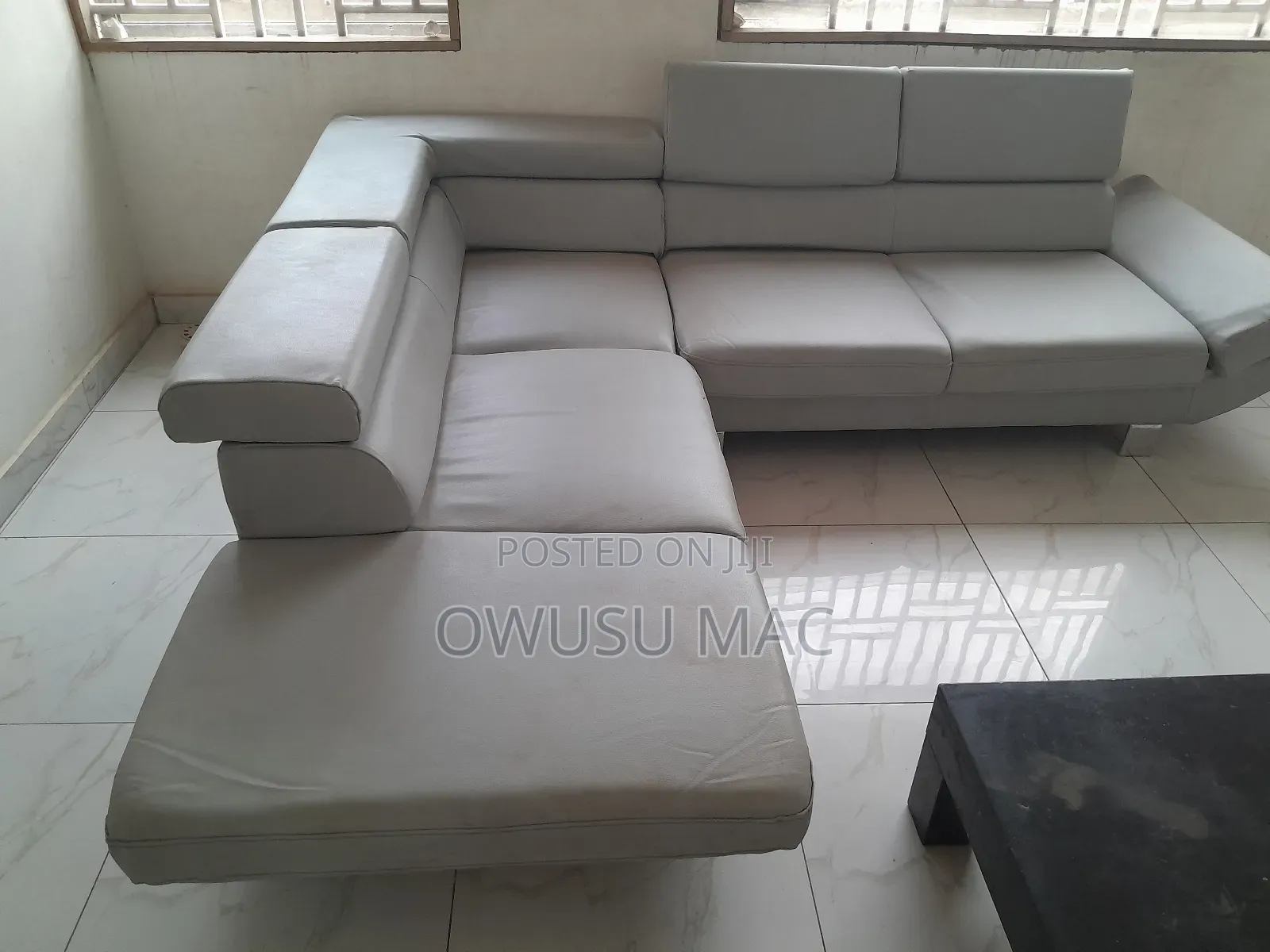 L Sofa Use