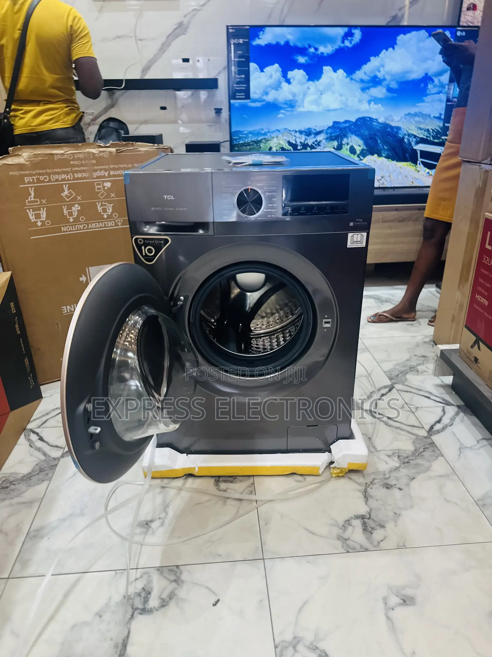 Ultra Modern Washing Machine 11kg Front Load TCL