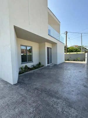 4bdrm House in East Legon for sale