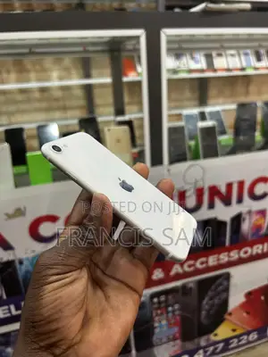 Apple iPhone SE (2020) 64 GB White