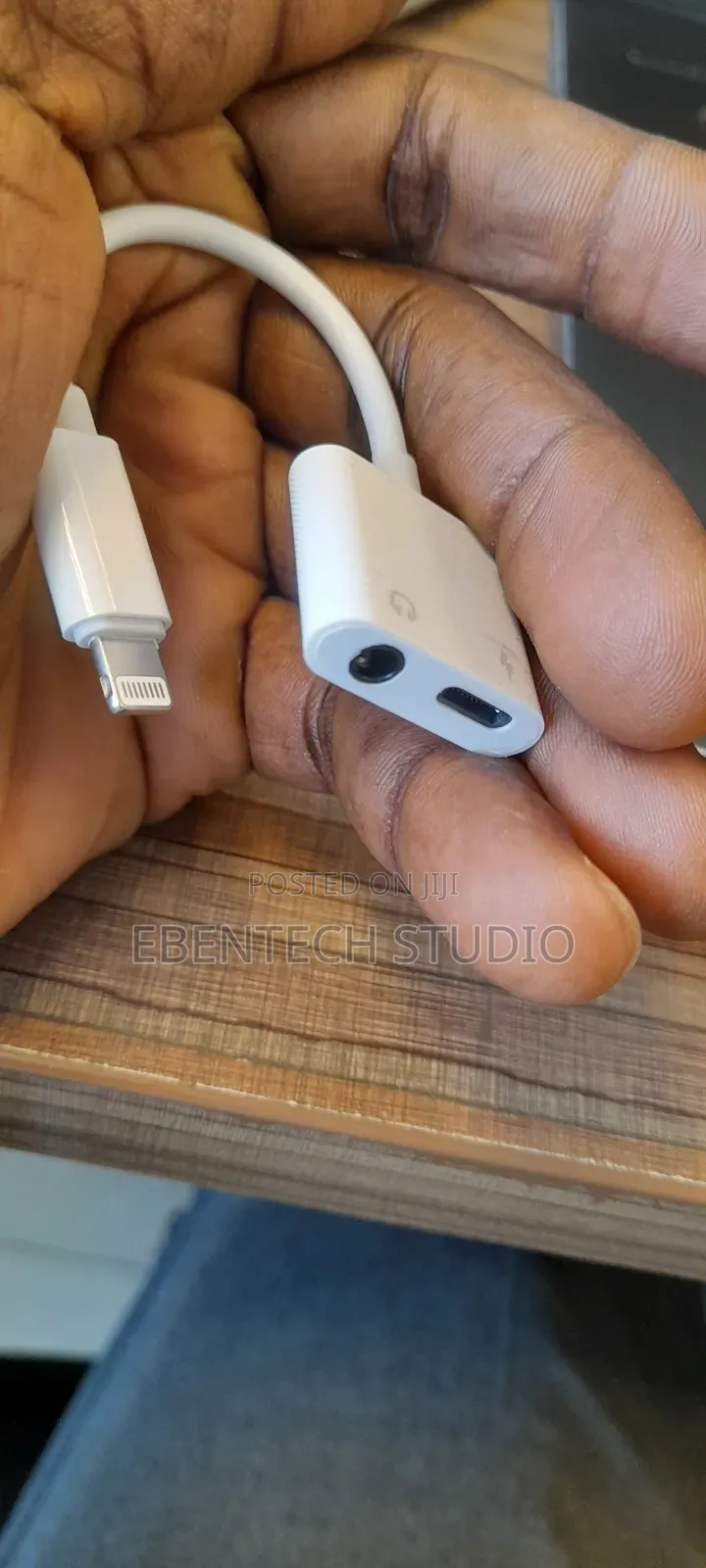 iPhone Lighting to Headphone Port Otg Converter