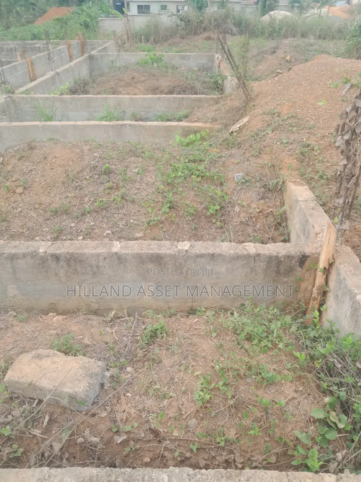 Land With Footings Forsale at Adietem-Mpatado