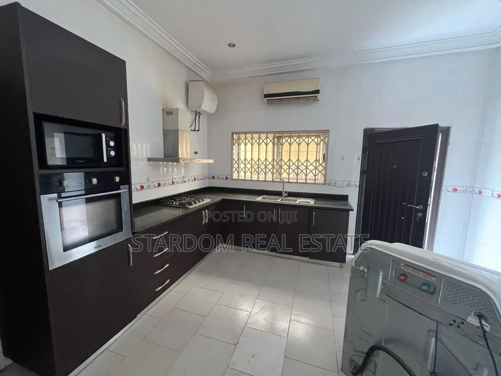 4bdrm Duplex in Adjiringanor, East Legon for rent