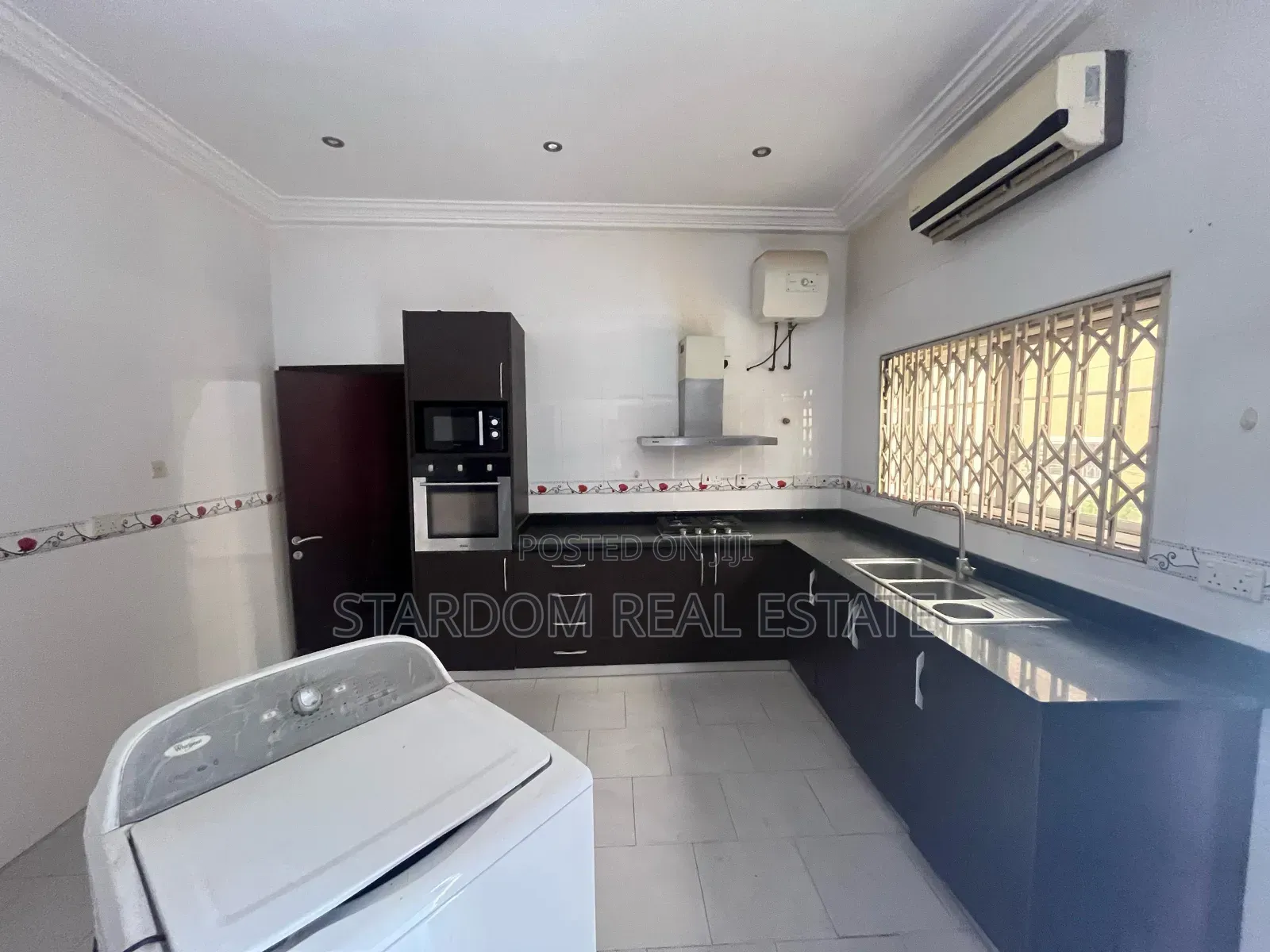 4bdrm Duplex in Adjiringanor, East Legon for rent