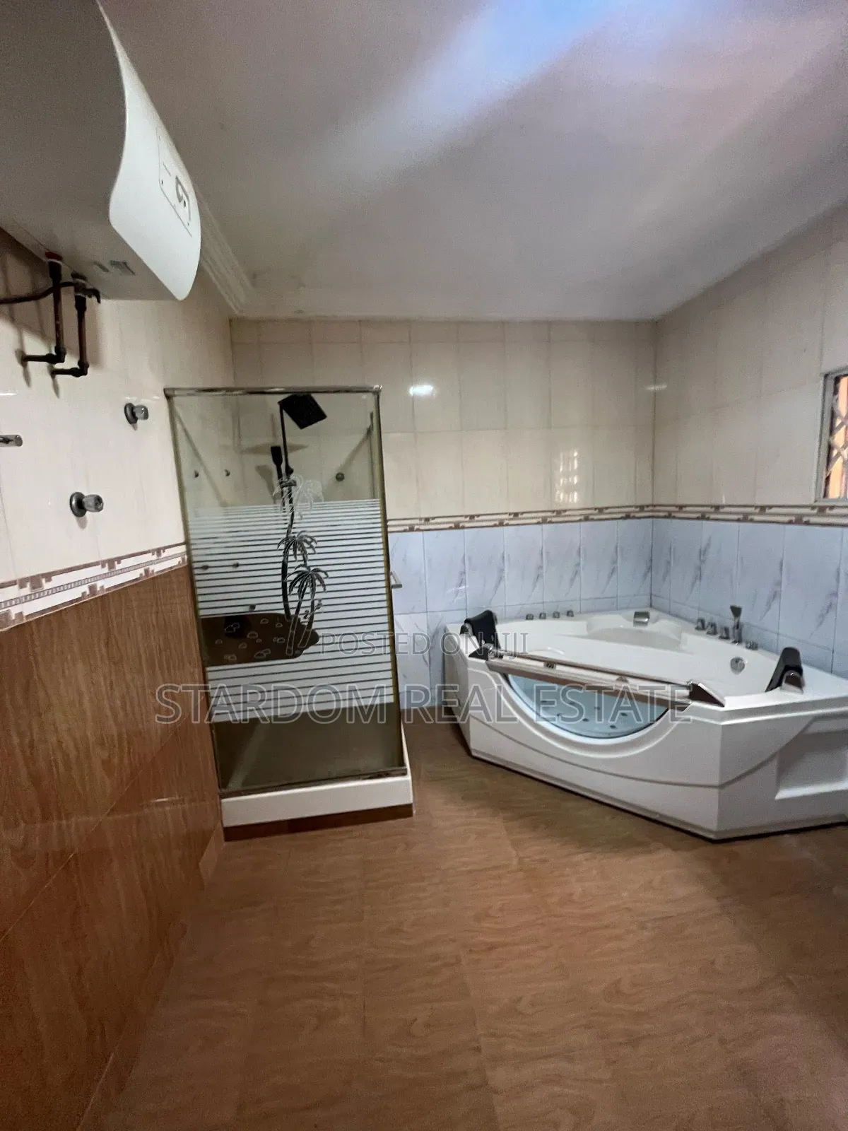 4bdrm Duplex in Adjiringanor, East Legon for rent