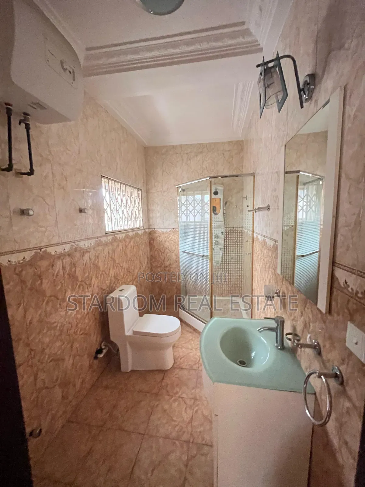 4bdrm Duplex in Adjiringanor, East Legon for rent