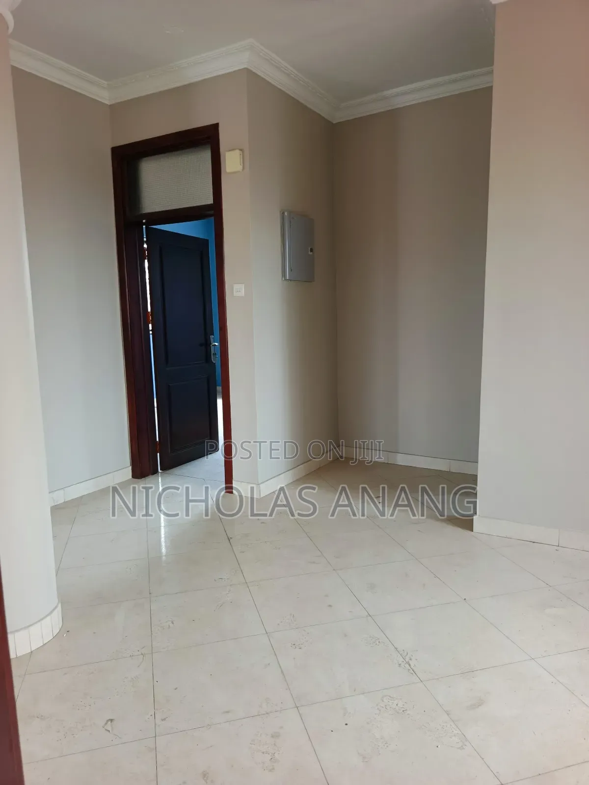 2bdrm Apartment in The Dorns Properties, New Town for rent