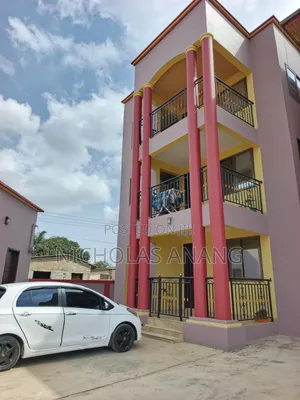 2bdrm Apartment in The Dorns Properties, New Town for rent