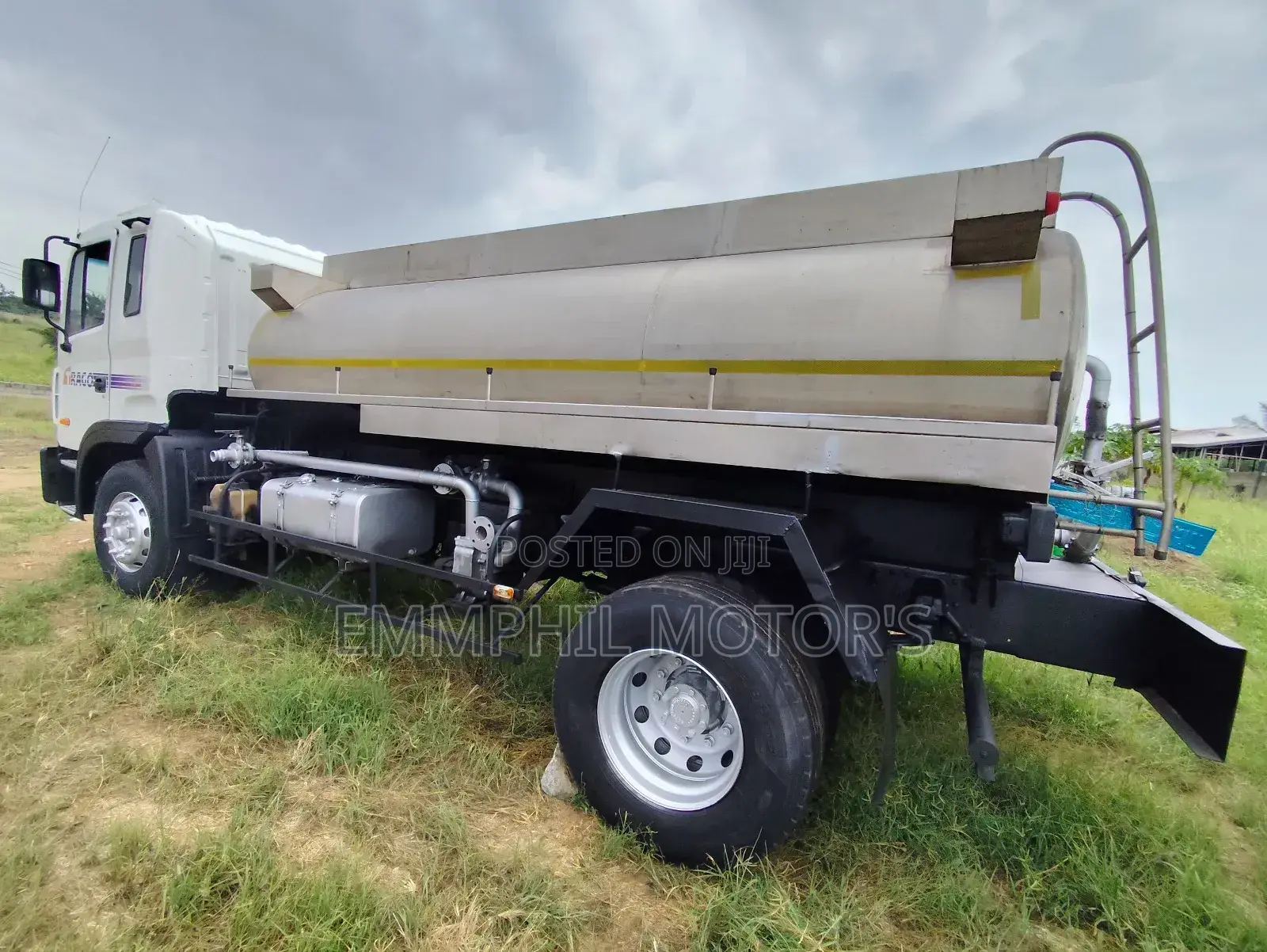 New Arrival. Heavy Duty Water Tank. Manual Engine.