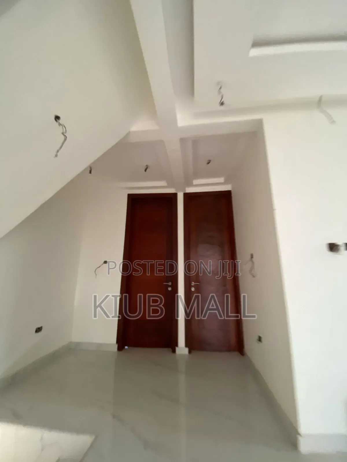 6bdrm Mansion in East Legon Hills, Nmai-Dzorn for sale