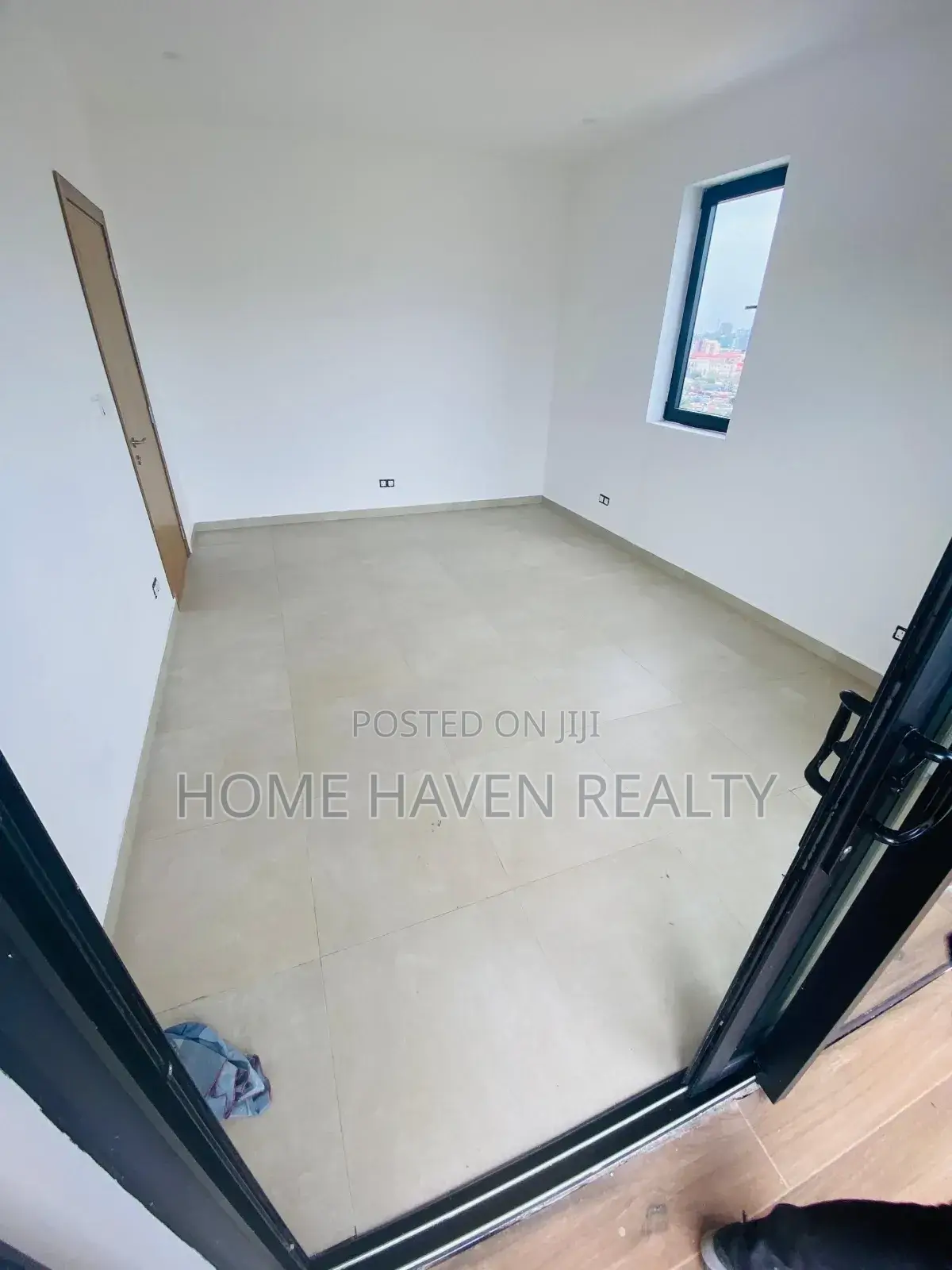 3bdrm Apartment in Dzorwulu for rent