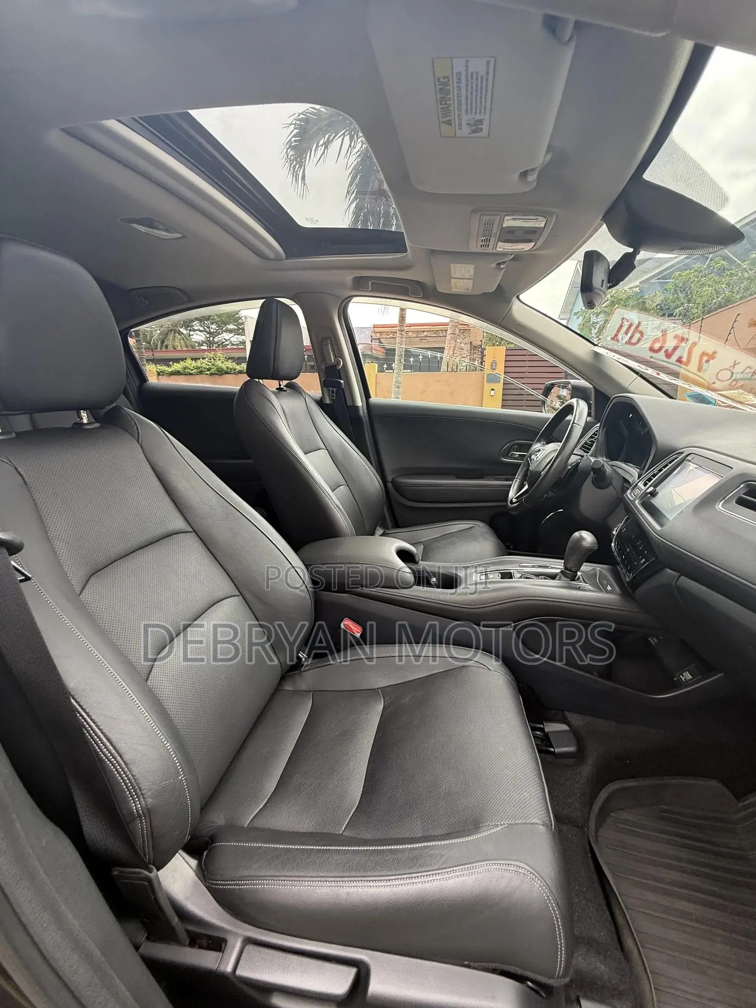 Honda HR-V Touring AWD 2019 Purple