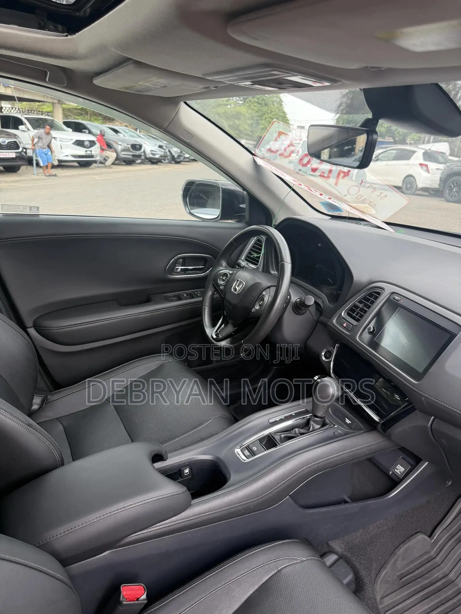Honda HR-V Touring AWD 2019 Purple