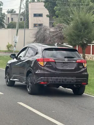 Honda HR-V Touring AWD 2019 Purple