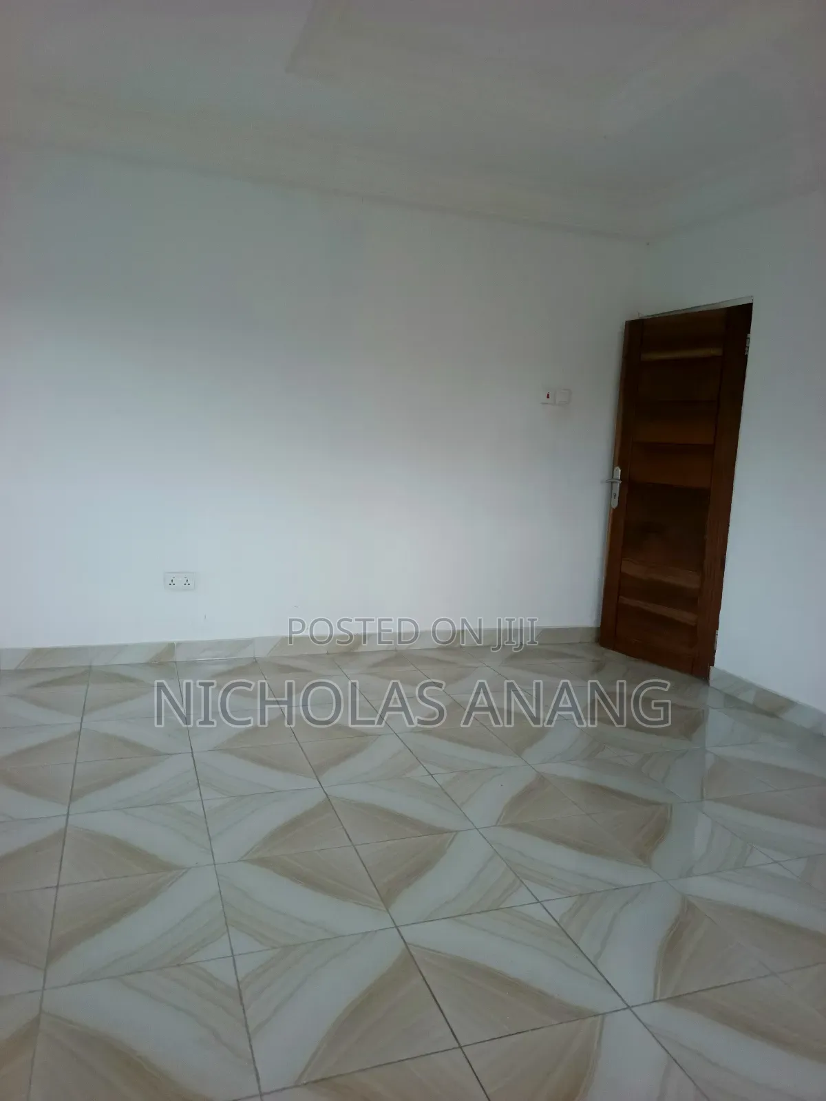 2bdrm Apartment in The Dorns Properties, New Town for rent