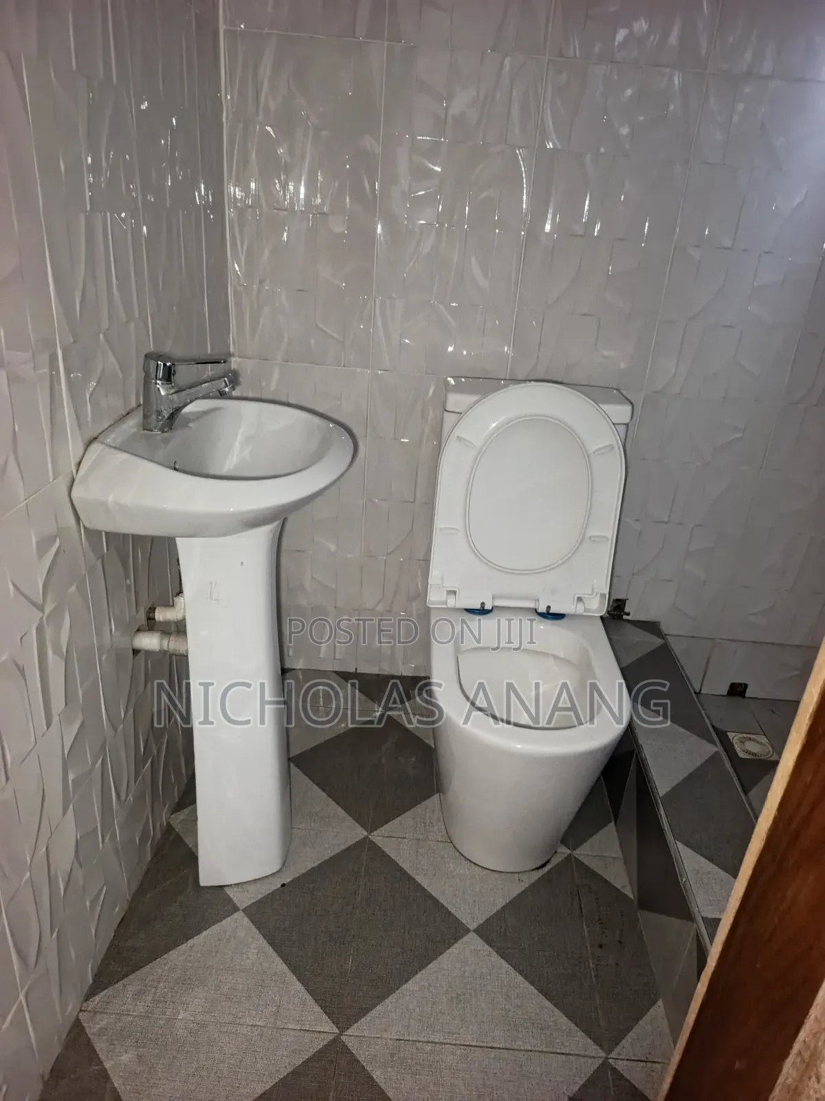 2bdrm Apartment in The Dorns Properties, New Town for rent
