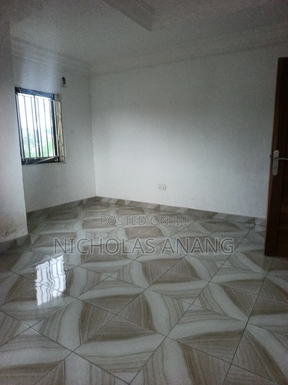 2bdrm Apartment in The Dorns Properties, New Town for rent