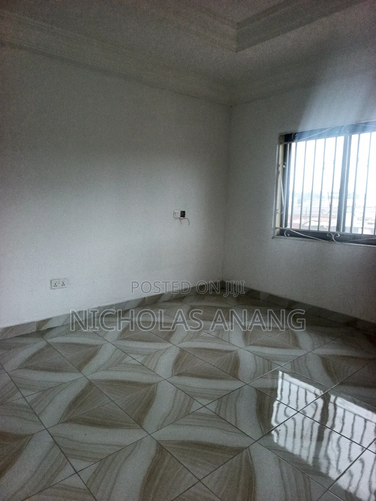 2bdrm Apartment in The Dorns Properties, New Town for rent