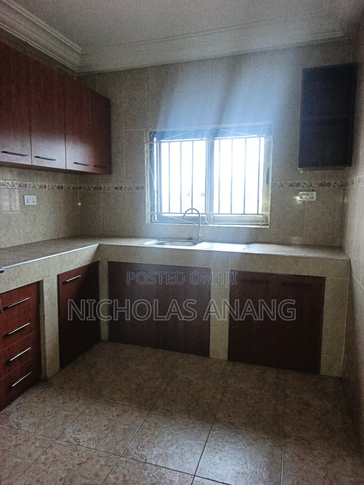 2bdrm Apartment in The Dorns Properties, New Town for rent