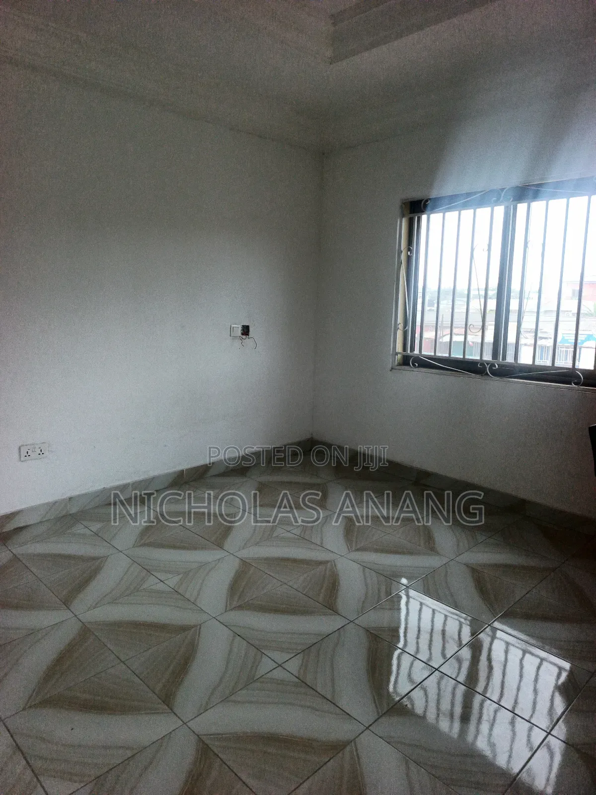 2bdrm Apartment in The Dorns Properties, New Town for rent