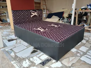 Coffe on Blacl Lv Inbuilt Bed