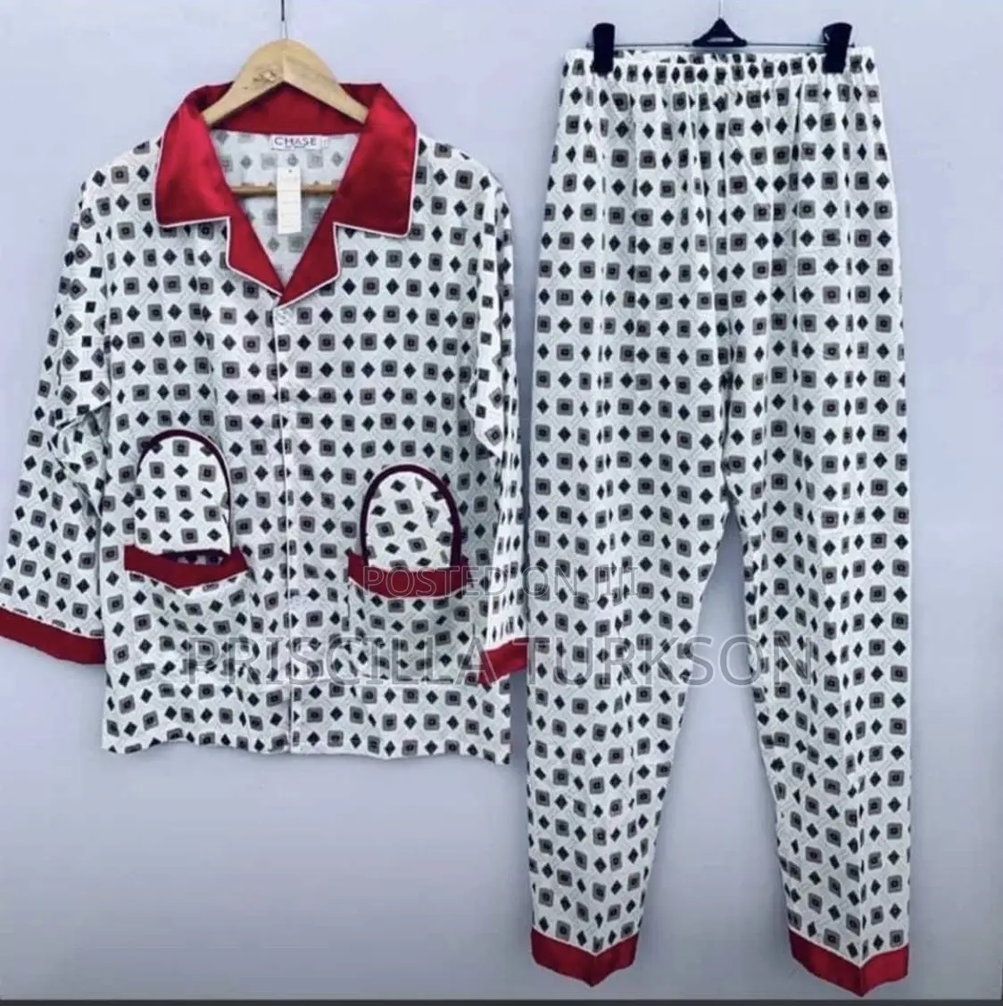 Pyjamas With Slippers in Wine.