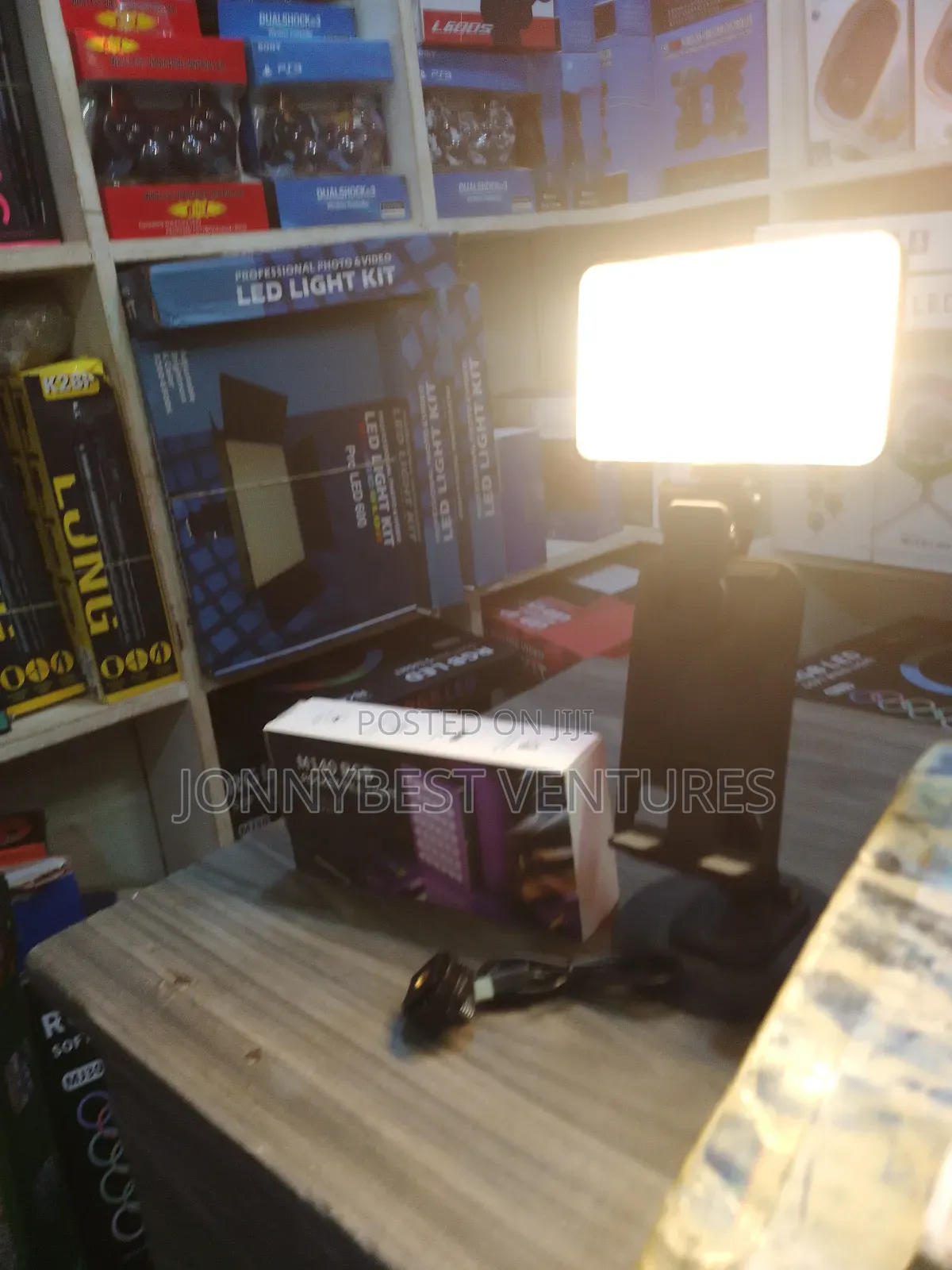 Professional M140 RGB Selfie Light Camera Light