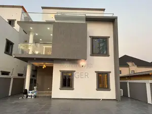 5bdrm House in Achimota Mile 7 for sale