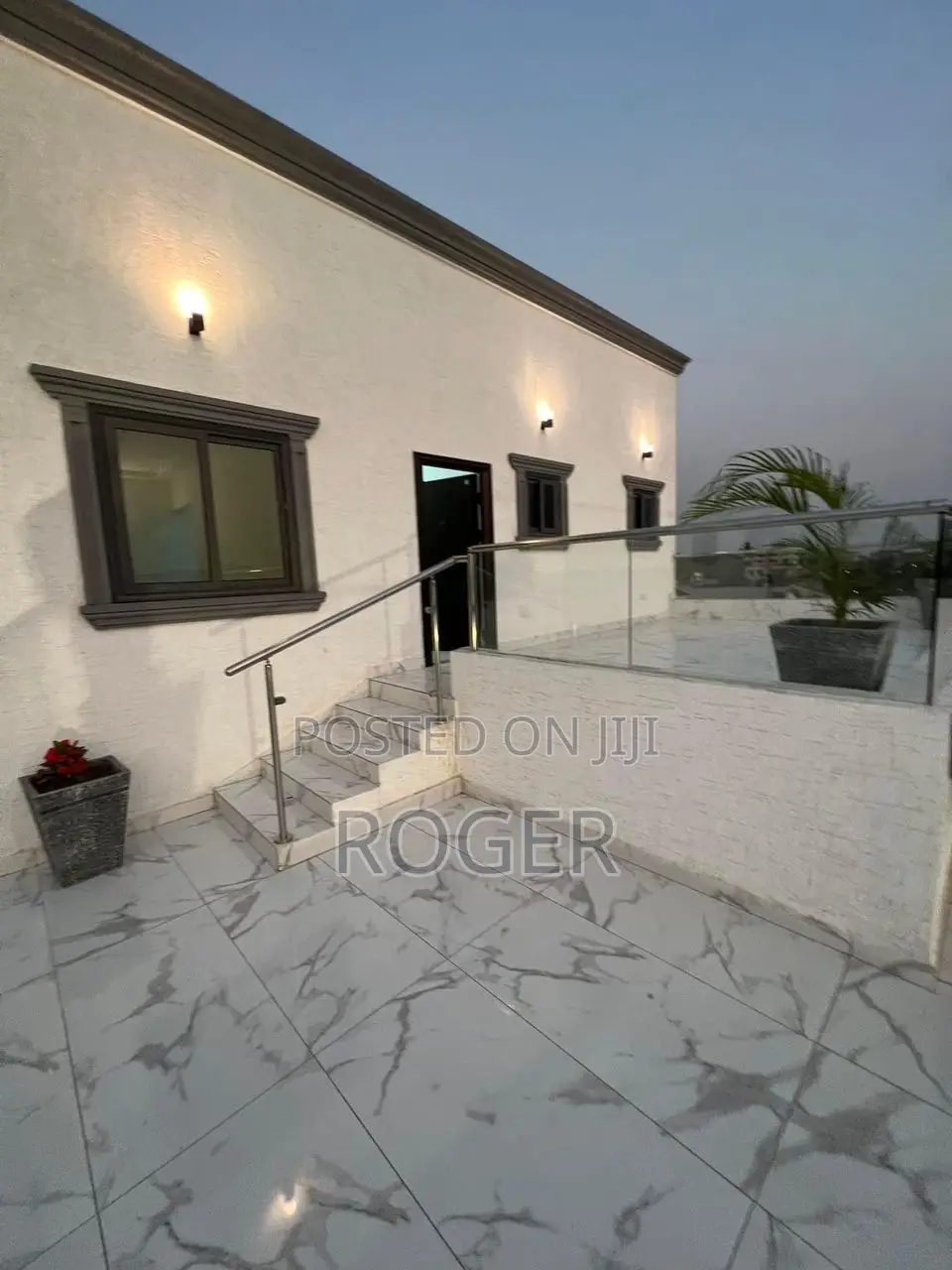 5bdrm House in Achimota Mile 7 for sale