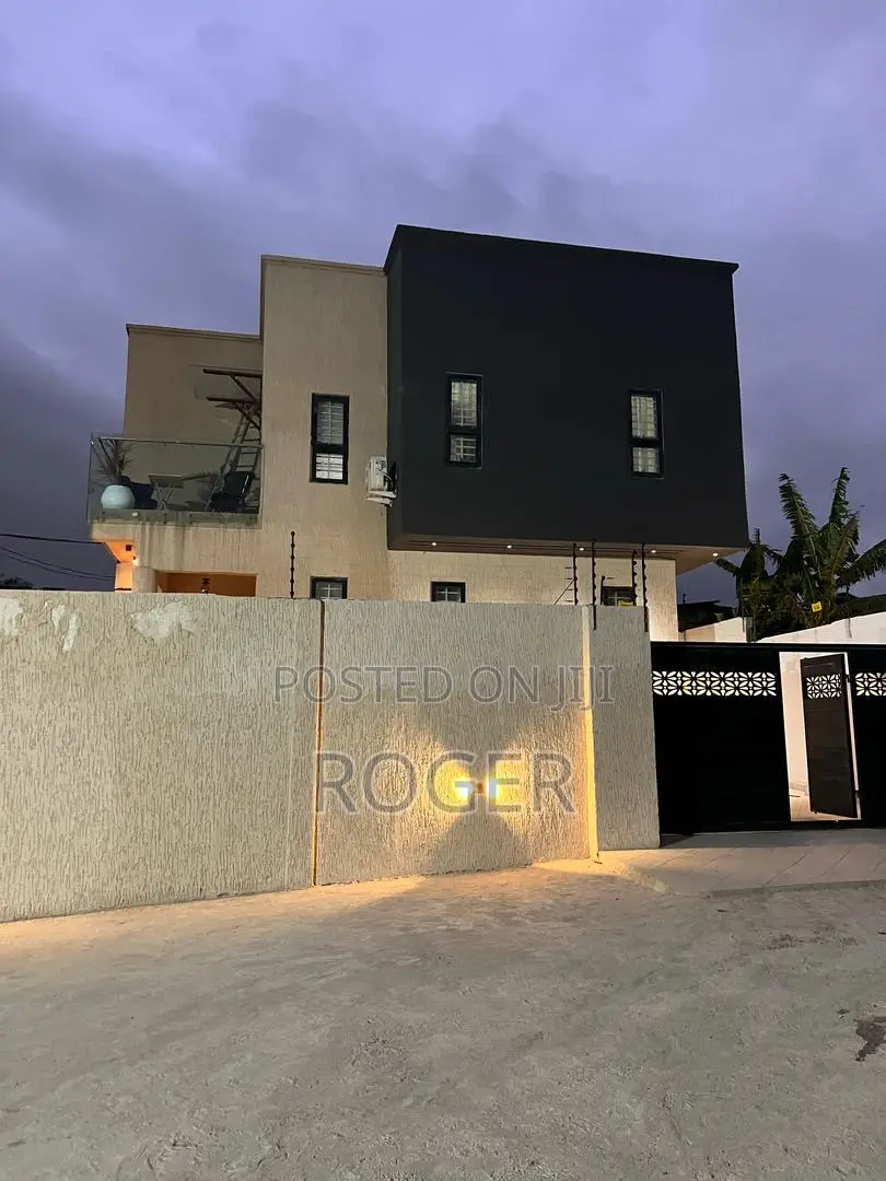 4bdrm House in John Teye, Ofankor for sale