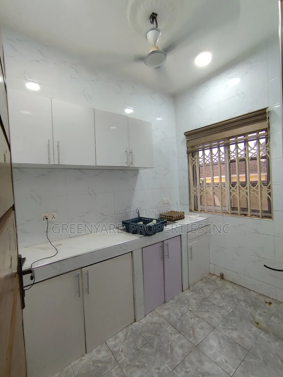 1bdrm Room & Parlour in Motorway, Adjiriganor for rent